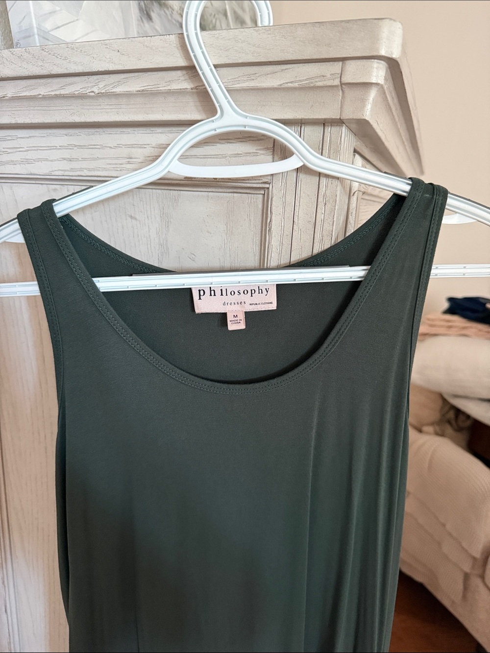 Philosophy Sleeveless Maxi Dress in Forest Green - Picture 2 of 3
